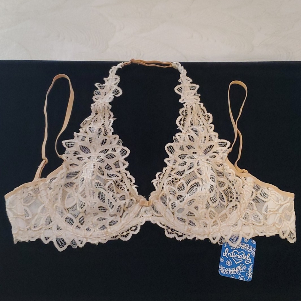 NWT FREE PEOPLE HALTER BRA SIZE 34B